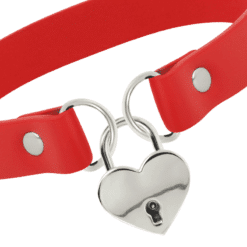 Comprar COQUETTE CHIC DESIRE - COLLAR CUERO VEGANO ROJO ACCESORIO CORAZÓN CON LLAVE al mejor precio - Envíos Discretos