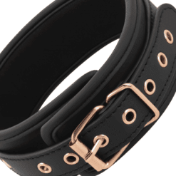 Comprar COQUETTE CHIC DESIRE - FANTASY COLLAR CUERO VEGANO CON CORREA Y FORRO DE NEOPRENO al mejor precio - Envíos Discretos
