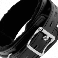 Comprar DARKNESS - COLLAR CONFORTABLE DE POSTURA CON CADENA LEATHER al mejor precio - Envíos Discretos
