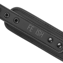 Comprar FETISH SUBMISSIVE - COLLAR CON CADENA CON FORRO DE NEOPRENO al mejor precio - Envíos Discretos