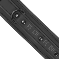 Comprar FETISH SUBMISSIVE - COLLAR Y ESPOSAS CUERO VEGANO CON FORRO DE NEOPRENO al mejor precio - Envíos Discretos