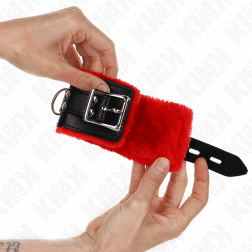 KINK - MUÑEQUERAS FORRADAS CON AGUJEROS CUADRADOS ROJO Y CORREA NEGRO AJUSTABLE 17-29 CM X 6 CM - Imagen 2