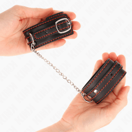 KINK - MUÑEQUERAS PEQUEÑA NEGRO CON DETALLES EN ROJO AJUSTABLE 14-24 CM X 3.5 CM - Imagen 3