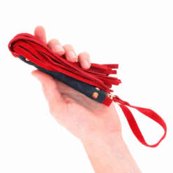 KINK - LÁTIGO MINI PIEL DE ANTE ROJO 30 CM - piKanteo | Despierta tu lado más piKante