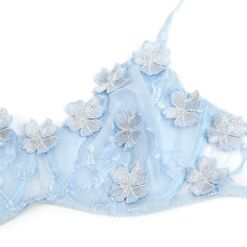 SUBBLIME - 957629 CONJUNTO SUJETADOR Y PANTIES CON BORDADOS DE FLORES CELESTE S/M - piKanteo | Despierta tu lado más piKante
