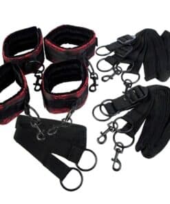 CALEXOTICS - SCANDAL SET DE ATADURAS CAMA