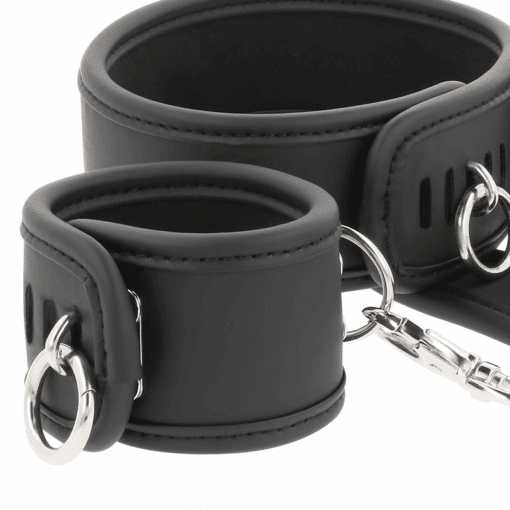 FETISH SUBMISSIVE - COLLAR Y ESPOSAS CUERO VEGANO CON FORRO DE NEOPRENO - Imagen 5