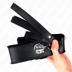 Comprar KINK - COLLAR CON CORREA 116 CM CON TACHUELAS PLATEADAS MODELO 4 NEGRO AJUSTABLE 40-48 CM X 6 CM al mejor precio - Envíos Discretos