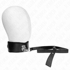 Comprar KINK - COLLAR CON CORREA 116 CM CON TACHUELAS PLATEADAS MODELO 4 NEGRO AJUSTABLE 40-48 CM X 6 CM al mejor precio - Envíos Discretos