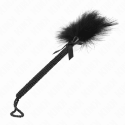 Comprar KINK - MASAJEADOR DE CUERDA DE NAILON CON PLUMAS PARA COSQUILLAS Y LAZO NEGRO 25 CM al mejor precio - Envíos Discretos