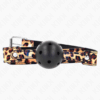 Comprar KINK - MORDAZA DE BOLA 4.5 CM TRANSPIRABLE LEOPARDO 65 x 2.5 CM al mejor precio - Envíos Discretos