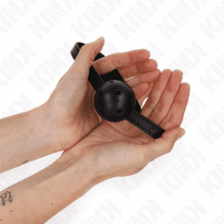 Comprar KINK - MORDAZA DE BOLA 4.5 CM TRANSPIRABLE SIMPLICITY NEGRO 62 x 1.5 CM al mejor precio - Envíos Discretos