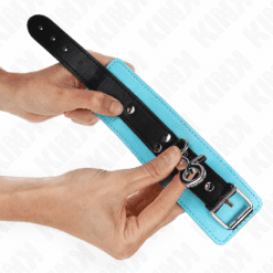 Comprar KINK - MUÑEQUERAS CON CIERRE PREMIUM NEGRO / AZUL AJUSTABLE 21-28 CM X 5.5 CM al mejor precio - Envíos Discretos