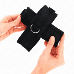 Comprar KINK - MUÑEQUERAS CRUZADA NEGRO 34 X 5.5 CM al mejor precio - Envíos Discretos