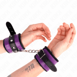 Comprar KINK - MUÑEQUERAS FORRADAS PREMIUM NEGRO CON CORREA VIOLETA / NEGRO AJUSTABLE 17-29 CM X 6 CM al mejor precio - Envíos Discretos