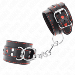 Comprar KINK - MUÑEQUERAS NEGRO CON INCRUSTACIÓN DE CORAZÓN ROJO AJUSTABLE 21-28 CM X 5.5 CM al mejor precio - Envíos Discretos