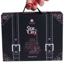 Comprar SECRETPLAY - SEX IN THE CITY TRAVEL KIT (ES/EN/DE/FR/NL/PT) al mejor precio - Envíos Discretos