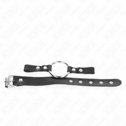 Comprar KINK - ANILLO PENE POLIPIEL CON CIERRE DE HEBILLA 22 X 2 CM CON ANILLO METAL 4 CM al mejor precio - Envíos Discretos