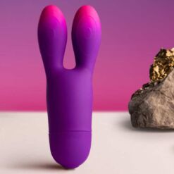 Comprar ROCKS- OFF - GLO-GIRL BUNNY VIBRADOR FLEXIBLE MORADO al mejor precio - Envíos Discretos