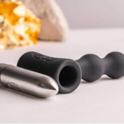 Comprar ROCKS- OFF - PETITE SENSATIONS PEARLS PLUG ANAL VIBRADOR NEGRO al mejor precio - Envíos Discretos